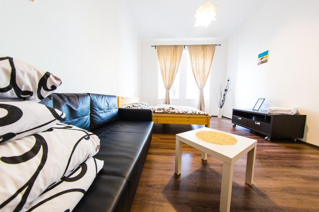 Freedom Rooms & Apartments Prag Exterior foto