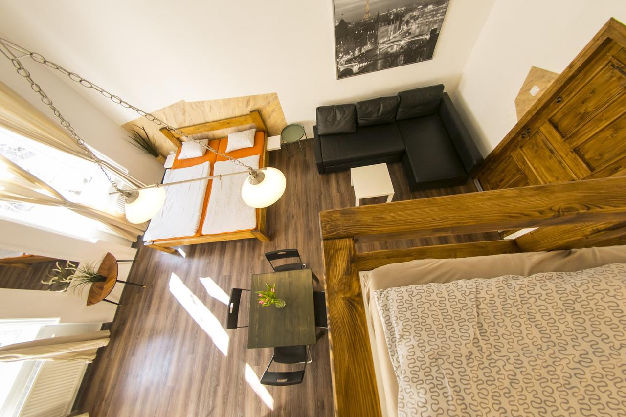 Freedom Rooms & Apartments Prag Exterior foto