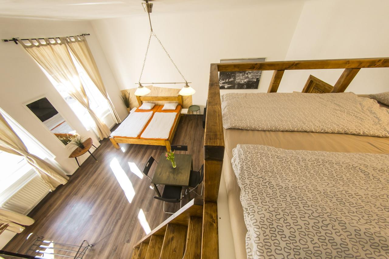 Freedom Rooms & Apartments Prag Exterior foto
