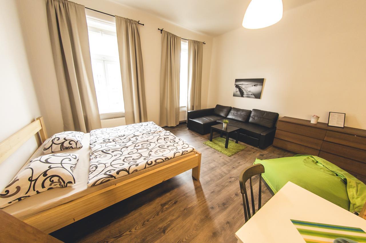 Freedom Rooms & Apartments Prag Zimmer foto
